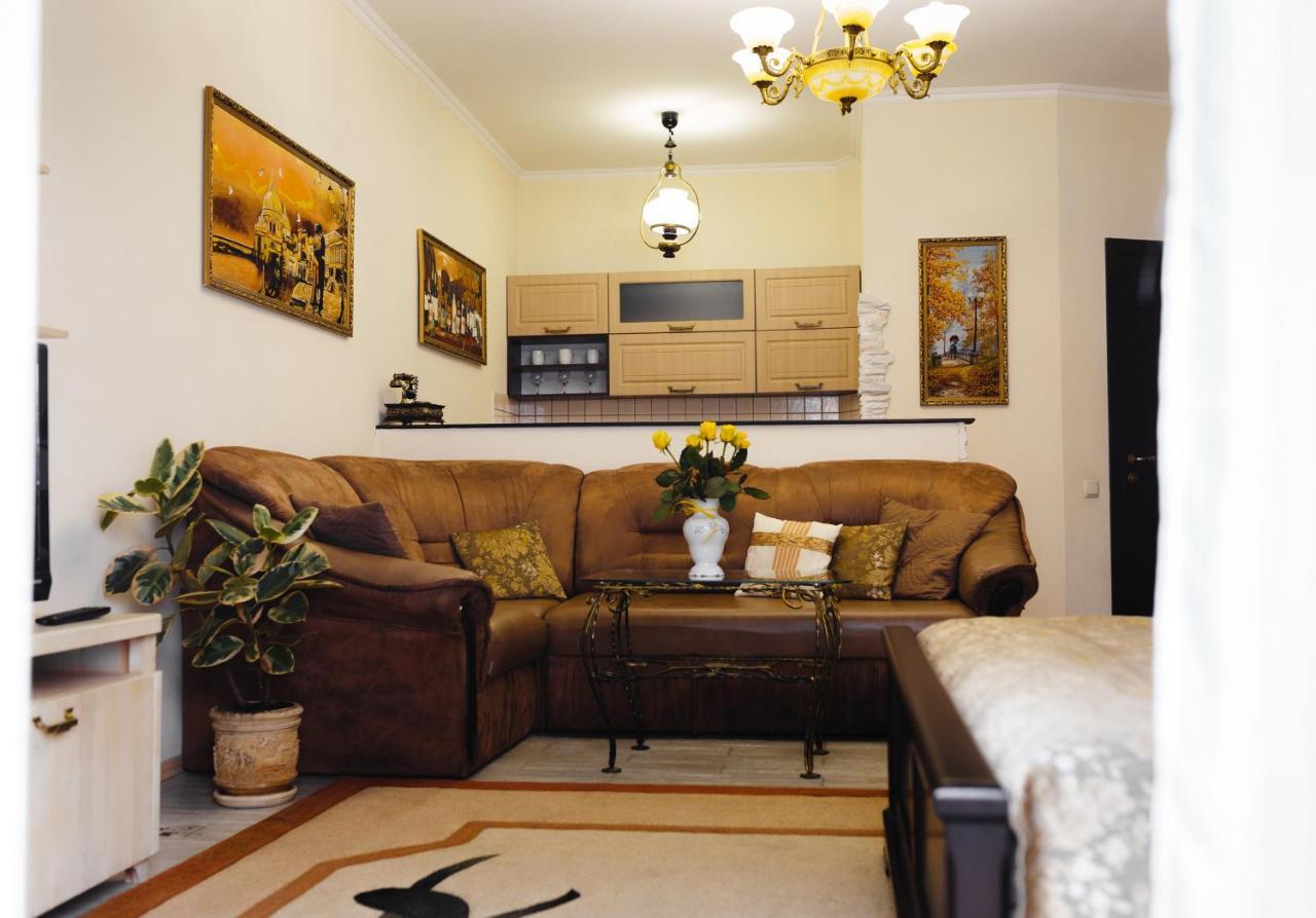 Отель Glove House Krementsjuk Eksteriør bilde